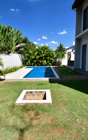 Casa de condomínio para alugar com 310m², 4 quartos e 3 vagasPiscina