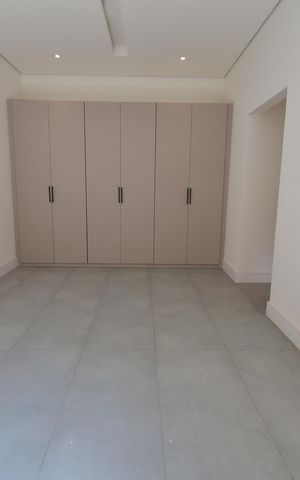 Casa de condomínio para alugar com 310m², 4 quartos e 3 vagasQuarto 1 - Suíte