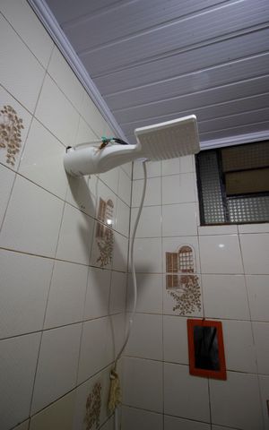 Casa à venda com 200m², 6 quartos e 3 vagasBanheiro