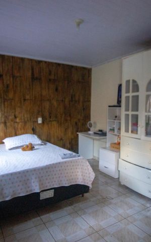 Casa à venda com 200m², 6 quartos e 3 vagasQuarto 3
