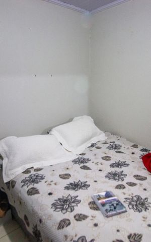 Casa à venda com 200m², 6 quartos e 3 vagasQuarto