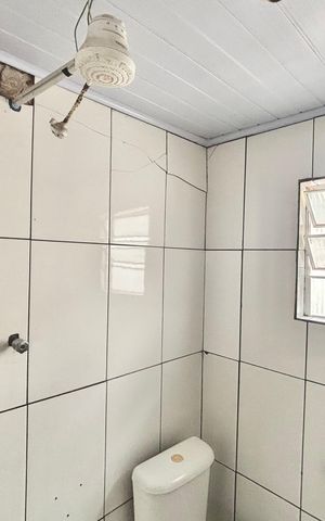Casa para alugar com 70m², 1 quarto e 1 vaga Casa para alugar com 70m², 1 quarto e 1 vagaBanheiro