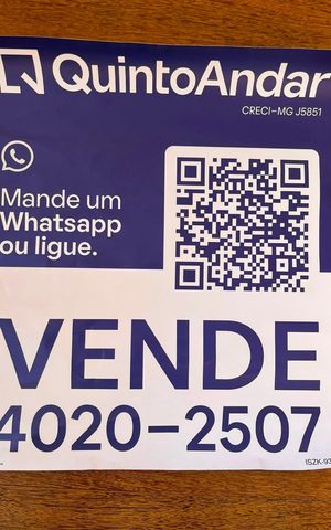 Apartamento à venda com 215m², 3 quartos e 2 vagas Apartamento à venda com 215m², 3 quartos e 2 vagasPLAQUINHA