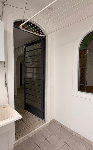 Casa para alugar com 60m², 2 quartos e sem vagaÁrea de Serviço