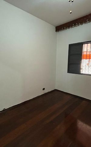Casa para alugar com 70m², 2 quartos e 1 vaga