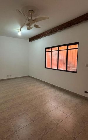 Casa para alugar com 70m², 2 quartos e 1 vaga