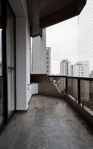 Apartamento à venda com 230m², 3 quartos e 3 vagasVaranda