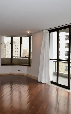 Apartamento à venda com 230m², 3 quartos e 3 vagasSala
