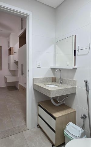 Apartamento para alugar com 50m², 1 quarto e 1 vaga Apartamento para alugar com 50m², 1 quarto e 1 vagaBanheiro da Suíte 1
