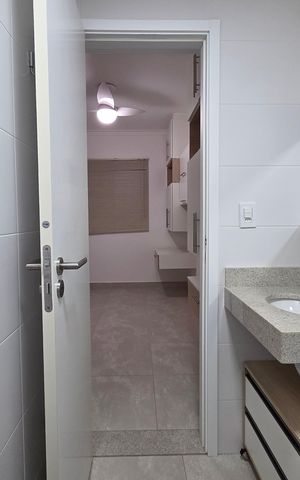 Apartamento para alugar com 50m², 1 quarto e 1 vaga Apartamento para alugar com 50m², 1 quarto e 1 vagaBanheiro da Suíte 1