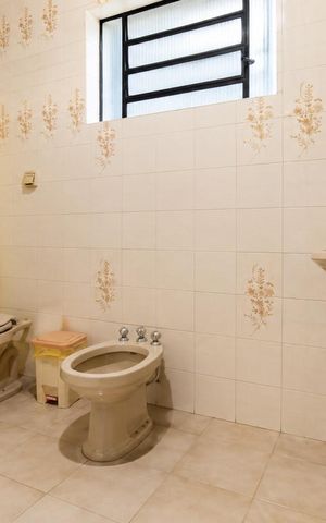Casa para alugar com 170m², 3 quartos e 4 vagas Casa para alugar com 170m², 3 quartos e 4 vagasBanheiro