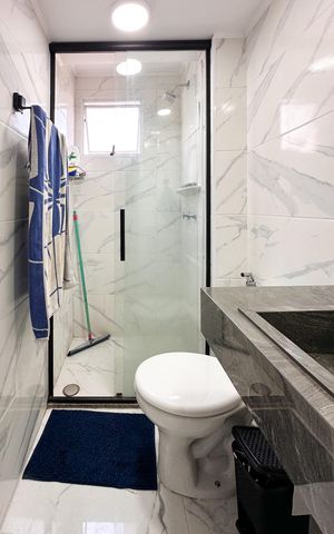 Apartamento à venda com 50m², 2 quartos e 1 vaga Apartamento à venda com 50m², 2 quartos e 1 vagaBanheiro Social