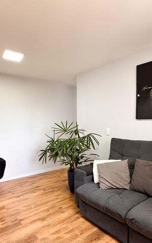 Apartamento à venda com 50m², 2 quartos e 1 vaga Apartamento à venda com 50m², 2 quartos e 1 vagaSala
