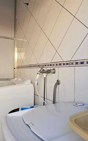 Casa à venda com 220m², 4 quartos e 4 vagasÁrea de serviço