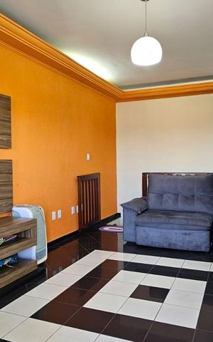 Casa à venda com 220m², 4 quartos e 4 vagasSala