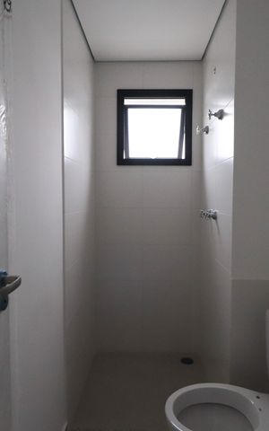 Apartamento para alugar com 65m², 2 quartos e 1 vaga Apartamento para alugar com 65m², 2 quartos e 1 vagaBanheiro da Suíte