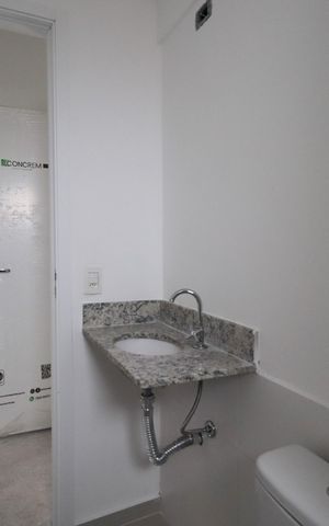 Apartamento para alugar com 65m², 2 quartos e 1 vaga Apartamento para alugar com 65m², 2 quartos e 1 vagaBanheiro da Suíte