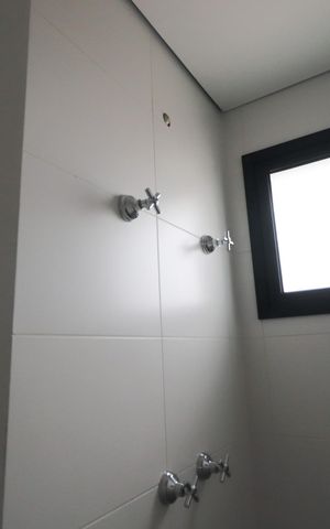 Apartamento para alugar com 65m², 2 quartos e 1 vaga Apartamento para alugar com 65m², 2 quartos e 1 vagaBanheiro da Suíte