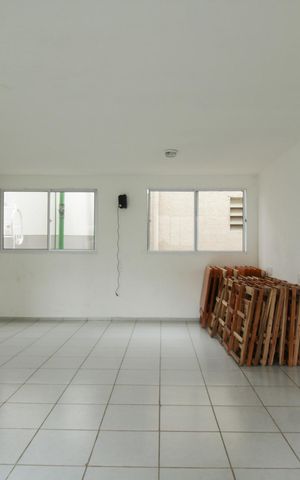 Apartamento à venda com 34m², 2 quartos e sem vaga Apartamento à venda com 34m², 2 quartos e sem vagaSalão de Festas