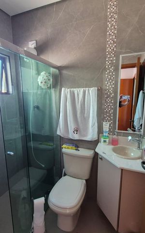 Casa à venda com 220m², 4 quartos e 4 vagasBanheiro