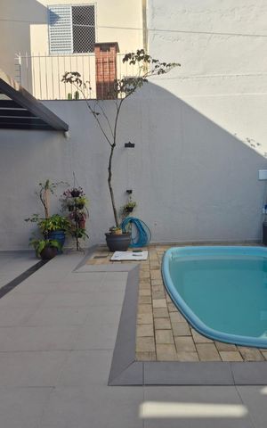 Casa à venda com 220m², 4 quartos e 4 vagasÁrea externa
