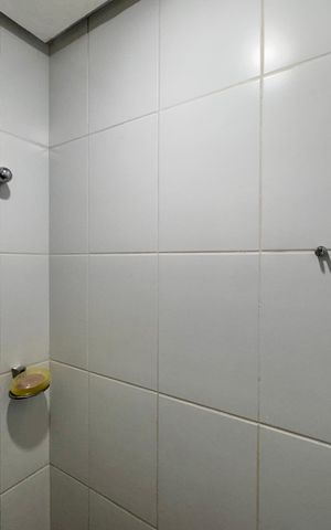 Apartamento à venda com 67m², 2 quartos e 1 vaga Apartamento à venda com 67m², 2 quartos e 1 vagaBanheiro Social