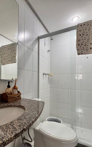 Apartamento à venda com 67m², 2 quartos e 1 vaga Apartamento à venda com 67m², 2 quartos e 1 vagaBanheiro Social