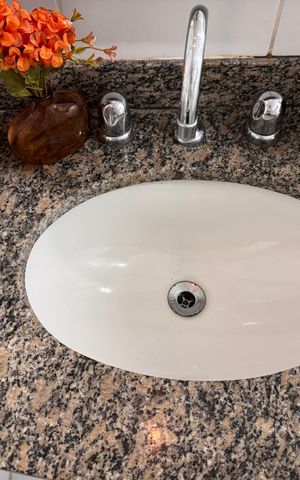 Apartamento à venda com 67m², 2 quartos e 1 vaga Apartamento à venda com 67m², 2 quartos e 1 vagaBanheiro Social