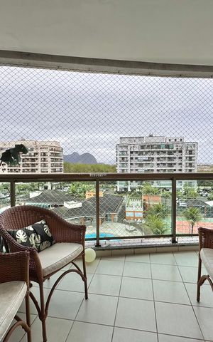 Apartamento à venda com 67m², 2 quartos e 1 vaga Apartamento à venda com 67m², 2 quartos e 1 vagaVaranda