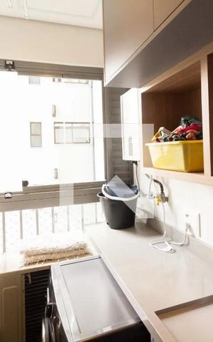 Apartamento à venda com 77m², 1 quarto e 1 vaga