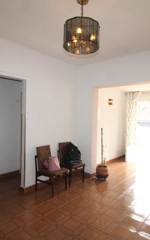 Casa à venda com 276m², 2 quartos e 1 vagaSala