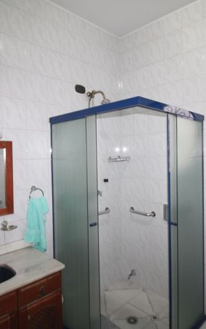 Casa à venda com 276m², 2 quartos e 1 vagaBanheiro 2