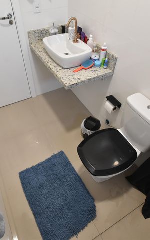 Casa de condomínio à venda com 110m², 3 quartos e 1 vagaBanheiro da Suíte