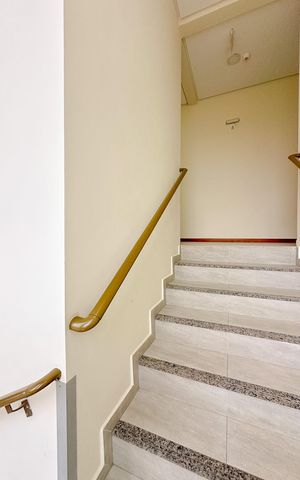 Studio para alugar com 25m², 1 quarto e 1 vagaEscada