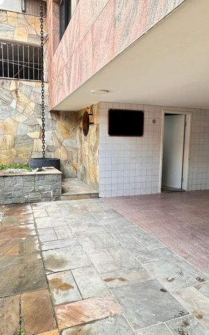 Casa à venda com 250m², 2 quartos e 6 vagas