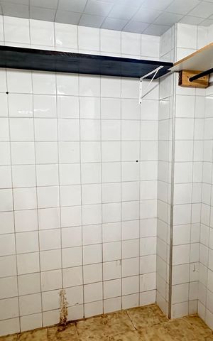Casa à venda com 250m², 2 quartos e 6 vagas