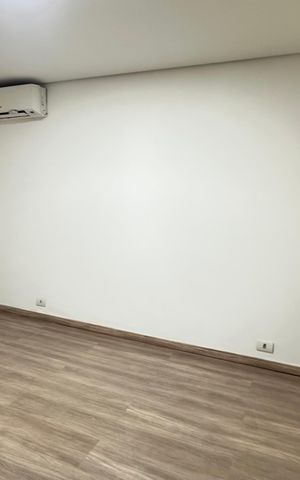 Casa à venda com 250m², 2 quartos e 6 vagas