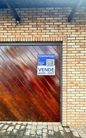 Casa à venda com 250m², 2 quartos e 6 vagas
