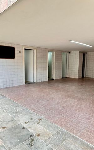 Casa à venda com 250m², 2 quartos e 6 vagas