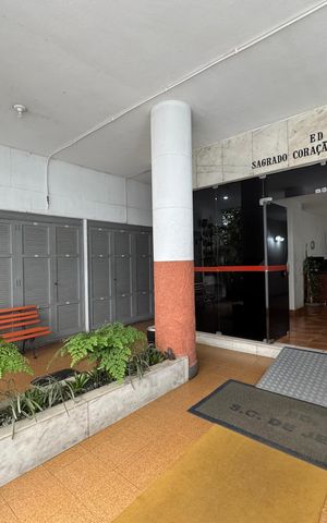 Apartamento à venda com 70m², 2 quartos e 1 vaga Apartamento à venda com 70m², 2 quartos e 1 vagaFachada