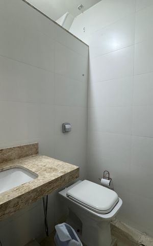 Apartamento à venda com 70m², 2 quartos e 1 vaga Apartamento à venda com 70m², 2 quartos e 1 vagaBanheiro social