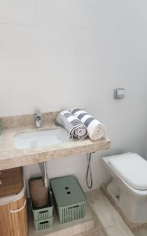 Apartamento para alugar com 70m², 2 quartos e 1 vaga Apartamento para alugar com 70m², 2 quartos e 1 vagaBanheiro