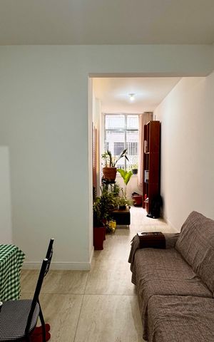 Apartamento à venda com 70m², 2 quartos e 1 vaga Apartamento à venda com 70m², 2 quartos e 1 vagaSala