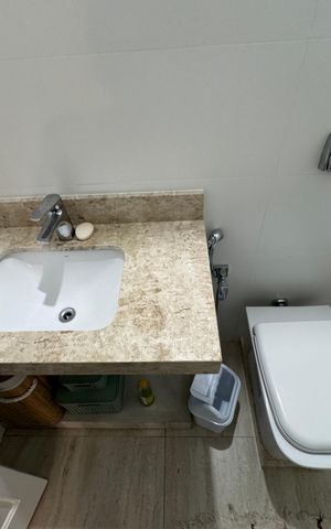 Apartamento à venda com 70m², 2 quartos e 1 vaga Apartamento à venda com 70m², 2 quartos e 1 vagaBanheiro social