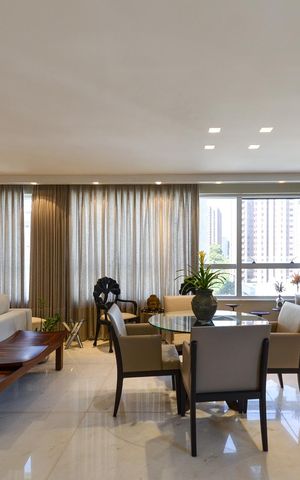 Apartamento para alugar com 205m², 4 quartos e 4 vagas Apartamento para alugar com 205m², 4 quartos e 4 vagasSala de Jantar