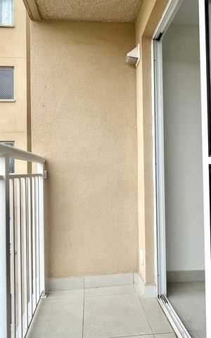 Apartamento à venda com 25m², 1 quarto e sem vaga Apartamento à venda com 25m², 1 quarto e sem vagaVaranda