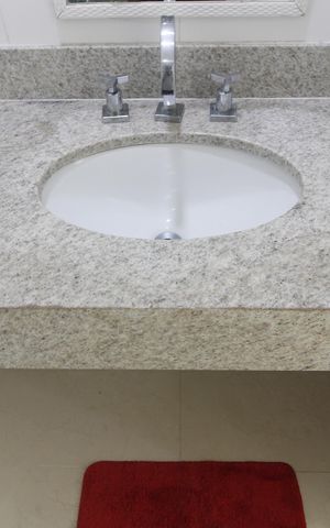 Apartamento para alugar com 178m², 3 quartos e 3 vagasBanheiro da Suíte