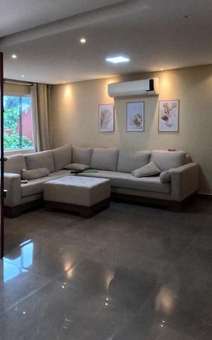 Casa para alugar com 210m², 3 quartos e 2 vagasSala - 1º Piso