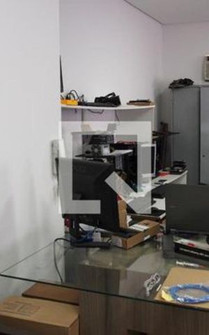 Casa para alugar com 300m², 3 quartos e 3 vagas Casa para alugar com 300m², 3 quartos e 3 vagasQuarto