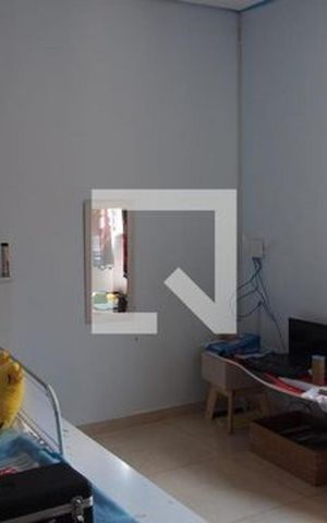 Casa para alugar com 300m², 3 quartos e 3 vagas Casa para alugar com 300m², 3 quartos e 3 vagasQuarto